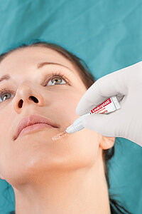 Leukoplast® skin adhesive
